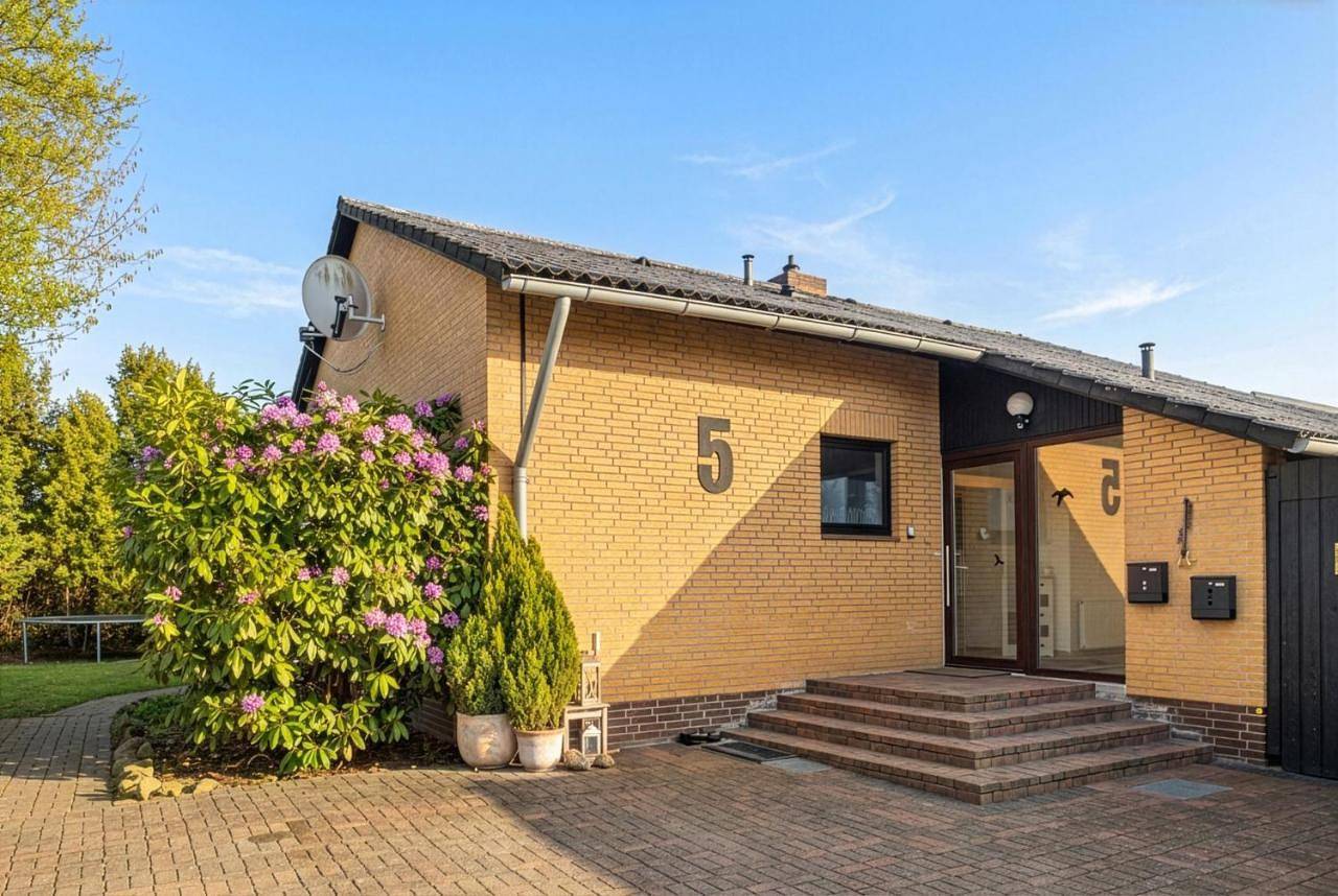 Three-Bedroom House in Adendorf, Nordheide
