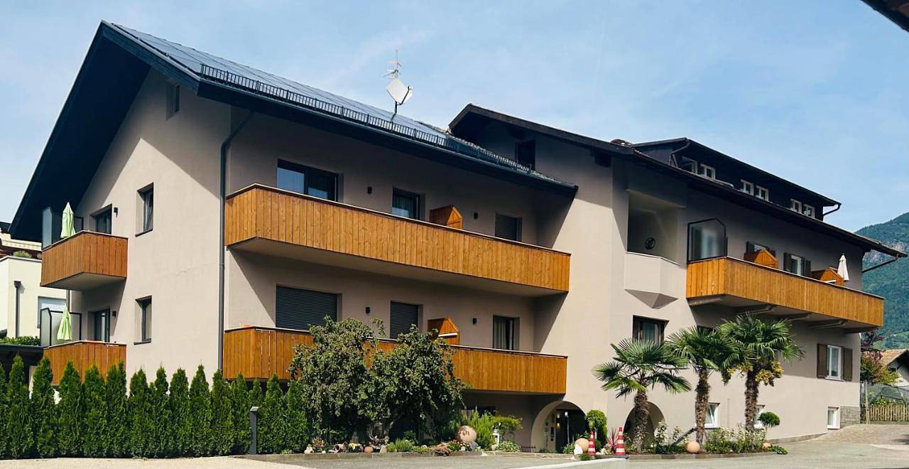 Rosalie Apartments in Niederlana, Lana