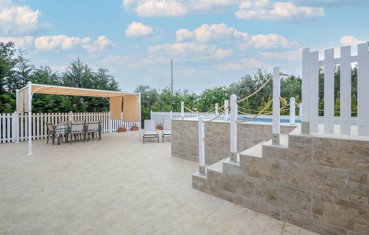 Ferienhaus für 10 Personen, mit Pool und Garten, mit Haustier - 1
