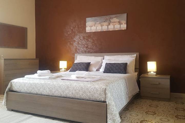 Elegant villa with private garden - Etna - Taormina in Zafferana Etnea, Etna