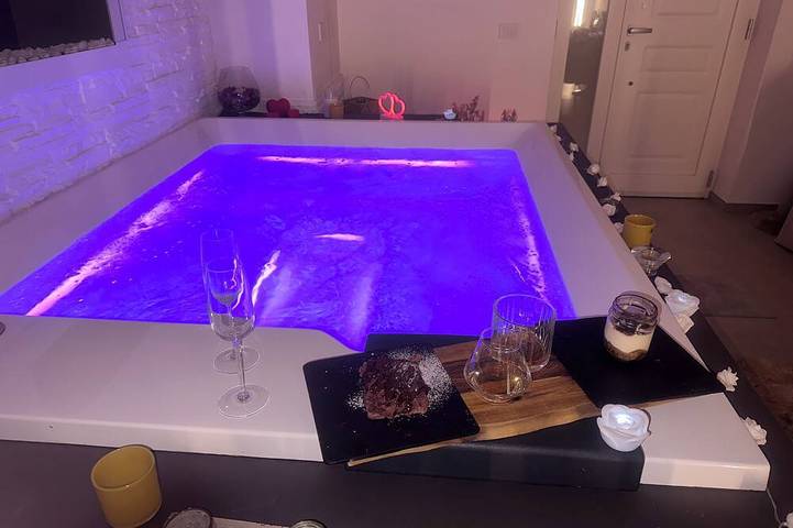 Ferienhaus für 2 Personen, mit Whirlpool in Brindisi