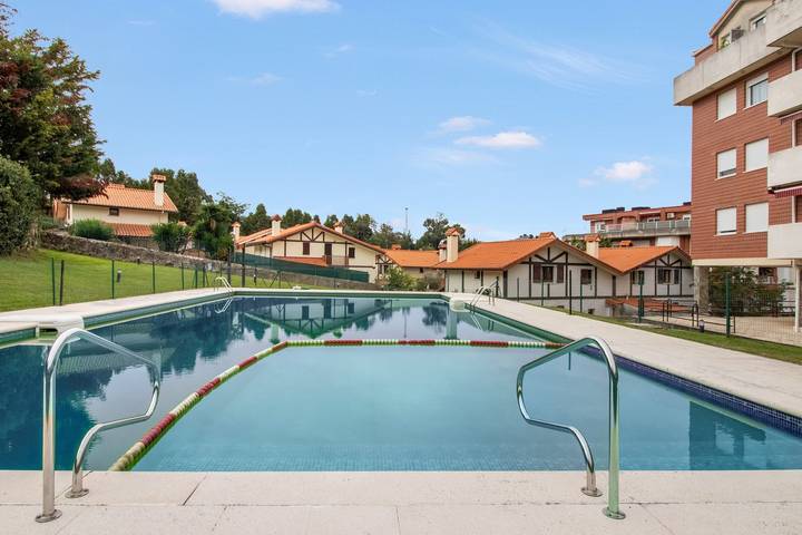 Apartamento entero, Ático 100m con terraza y piscina in Castro Urdiales (Cantabria), Castro Urdiales