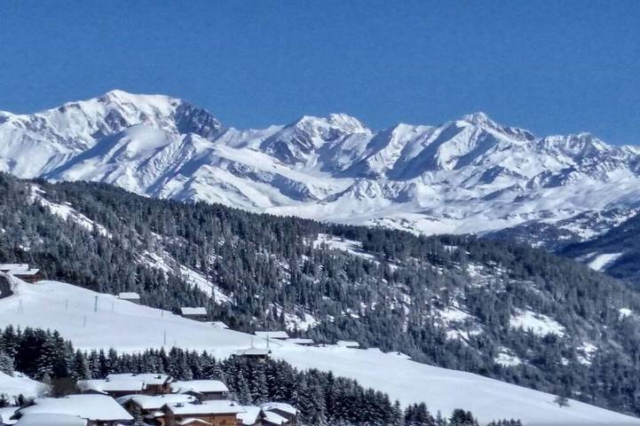 Appartement de vacances pour 8 personnes, avec piscine et balcon