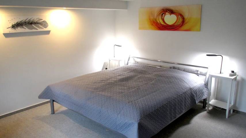 Hel lejlighed, Holiday Apartment 'Fewo Deister Bikertraum' with Wi-Fi in Wennigsen, Region Hannover