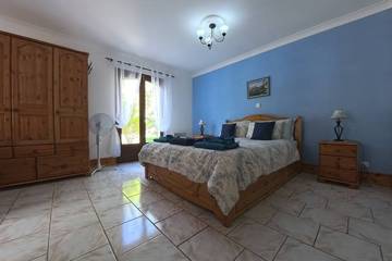 Villa pour 6 Personnes dans Serdinya, Pyrénées, Photo 1