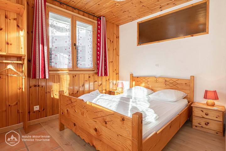 Chalet « Les Pervenches » : vue montagne, terrasse privée et Wi-Fi in Bonneval-sur-Arc, Région de Saint-Jean-de-Maurienne