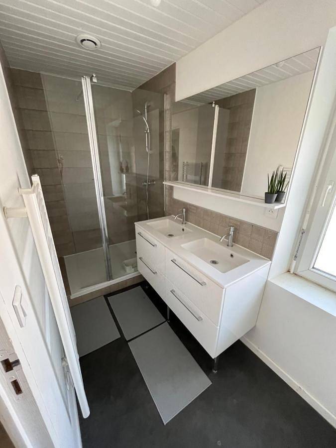 Location de vacances pour 9 personnes, avec jardin à Rouans - 2