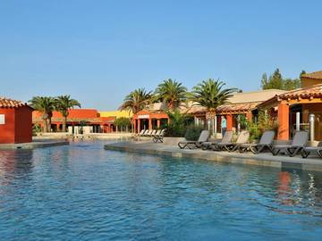 Holiday Letting for 5 People in Arles, Camargue Regional Natural Park, Photo 4