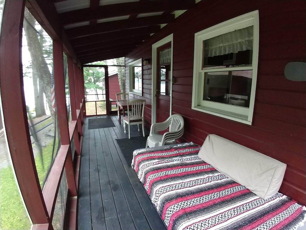 # 4 Loon Lookout @ Birchwood Cottages am Loon Lake. Familienfreundliche Waterfront in Adirondack Mountains