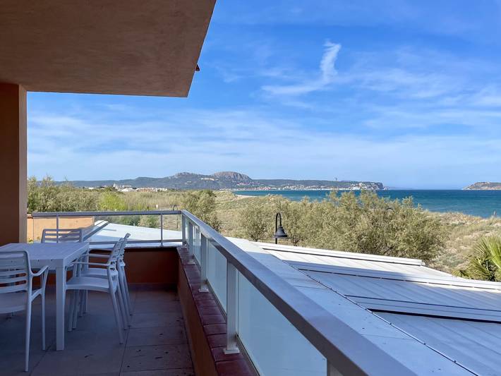 Gîte pour 6 personnes, avec piscine ainsi que balcon et jardin à Pals - 4