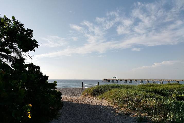 Vacation rental for 8 people, with yard in Deerfield Beach