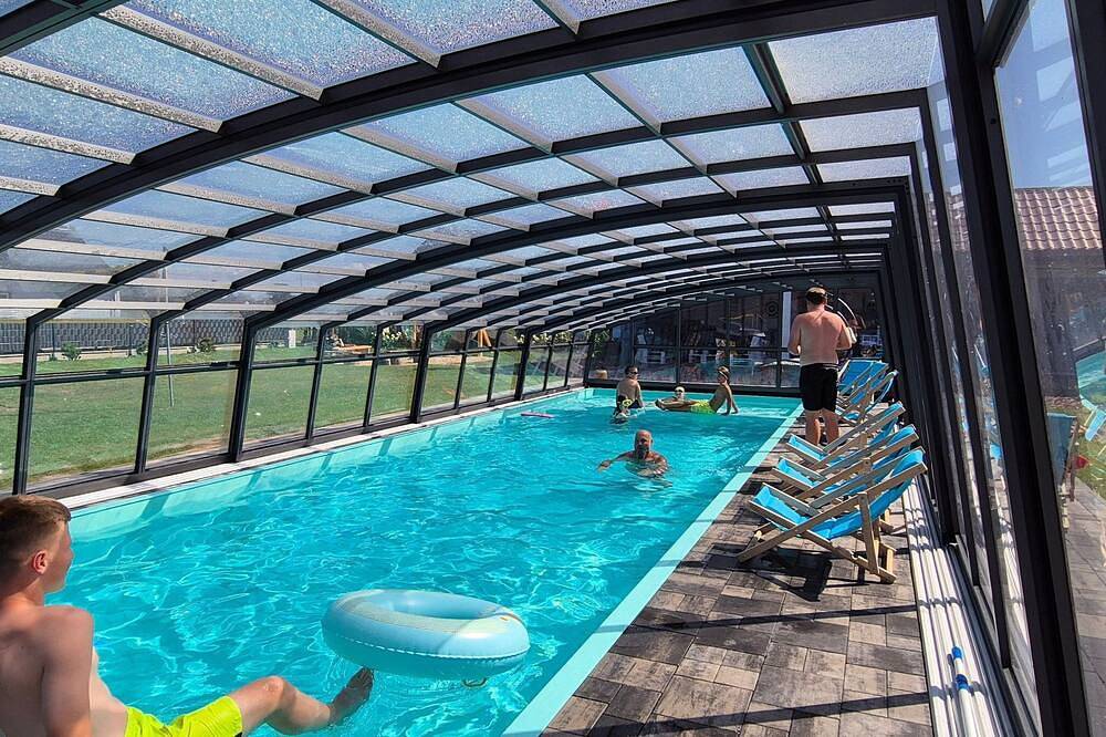 "New 5" with Infinity-Pool in Rusinowo, Powiat Sławieński