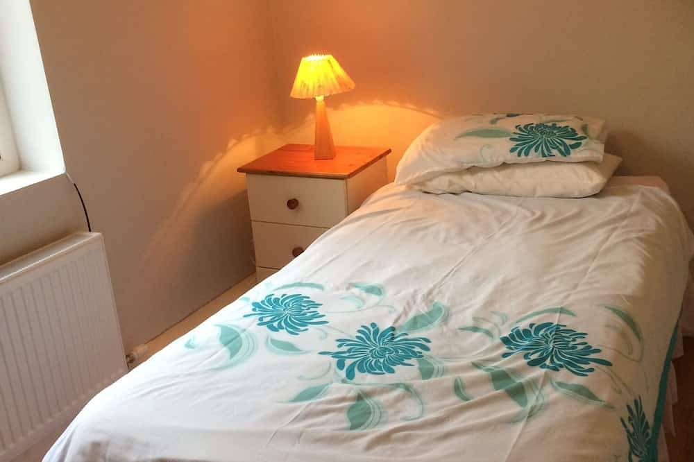 Jerry’s cottage, Dingle Peninsula Wild Atlantic Way and Páirc Náisiúnta  na Mara in Dingle Peninsula