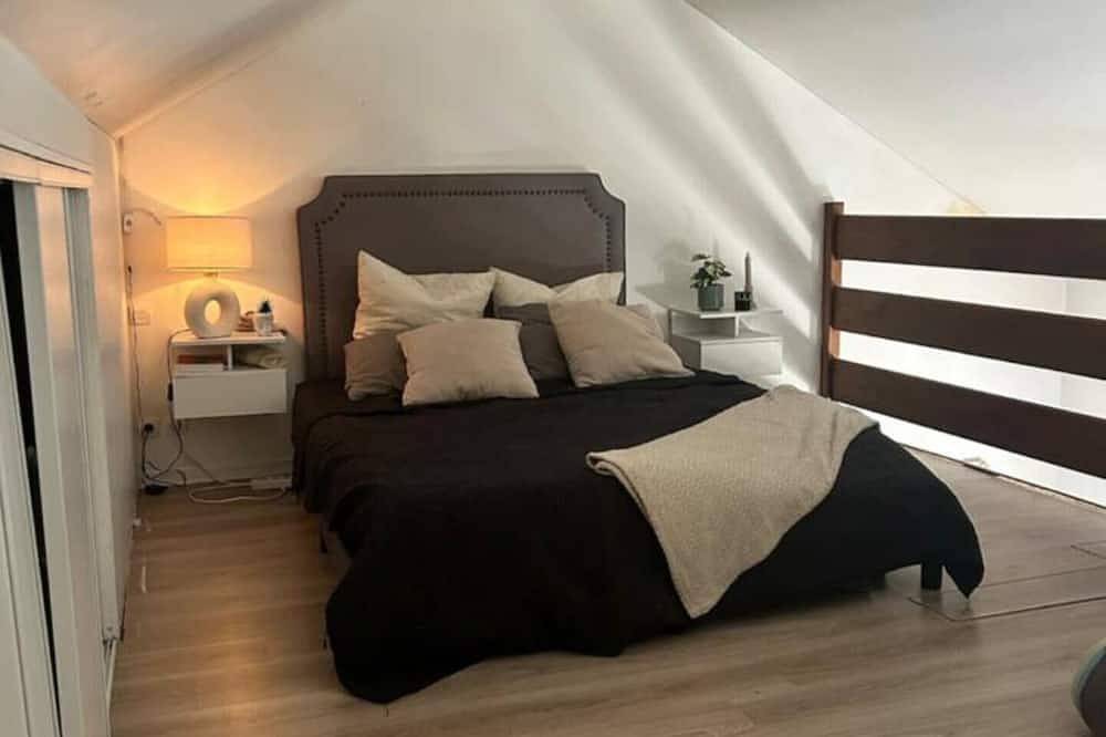 Entire apartment, Charmant Appartement Calme in Aulnay-sous-Bois, Seine-Saint-Denis