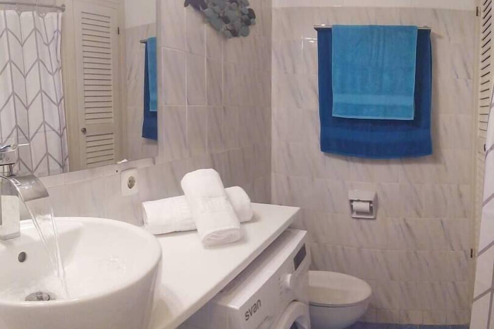 Entire apartment, Cheap & Chic: 2-bedroom apartment in Son Bou (I) in San Jaime Mediterráneo, Alaior Municipality