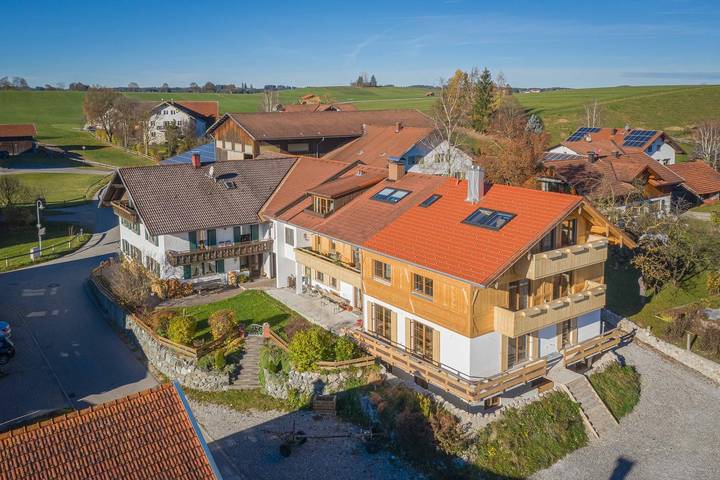 Ferienwohnung für 4 Personen, mit Balkon in Seeg - 2