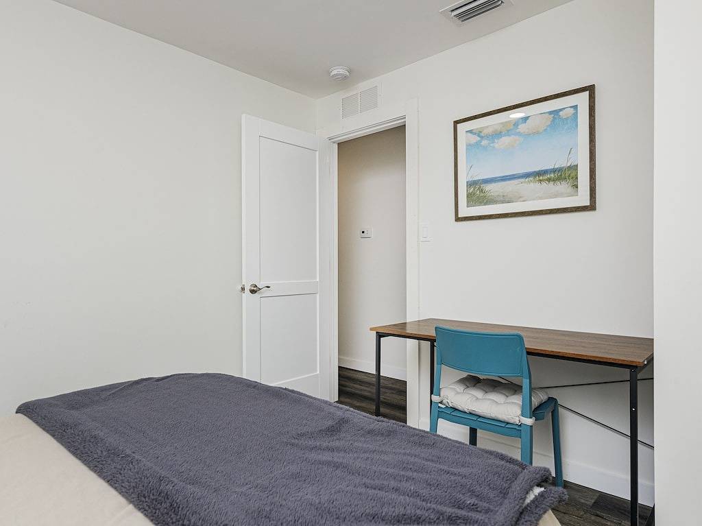 Palm View ~ Newly renovated quiet home close to Uf! in Gainesville, Alachua County