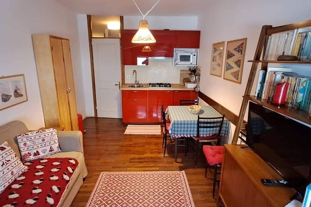 Entire apartment, Appartamento Cervinia Fronte Funivie in Cervinia, Valtournenche