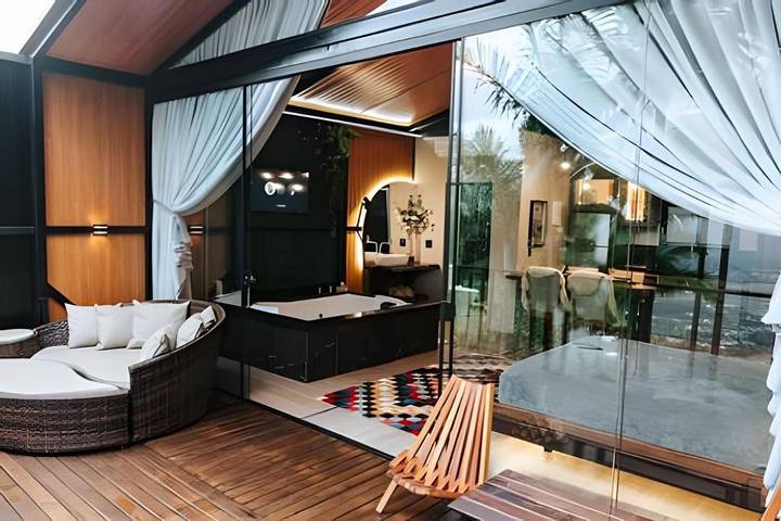 Casas e apartamentos de temporada para 2 pessoas, com jacuzzi e jardim e ainda balcão em Santo Amaro da Imperatriz