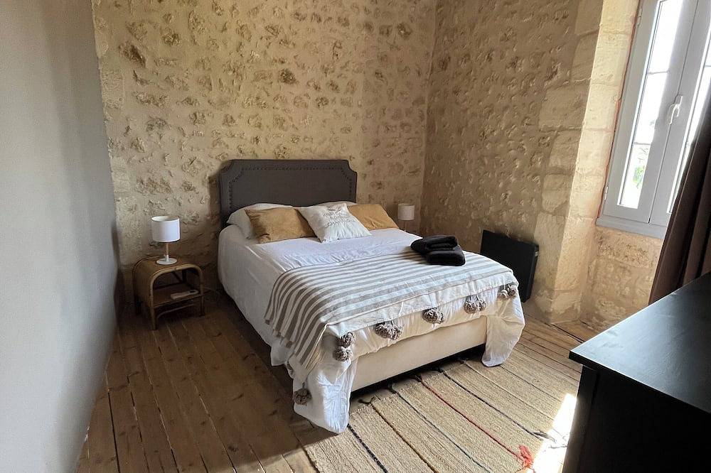 15 minutes from Bordeaux! Privatization of an 18th century wine estate in Tresses, Bordeaux und Umgebung