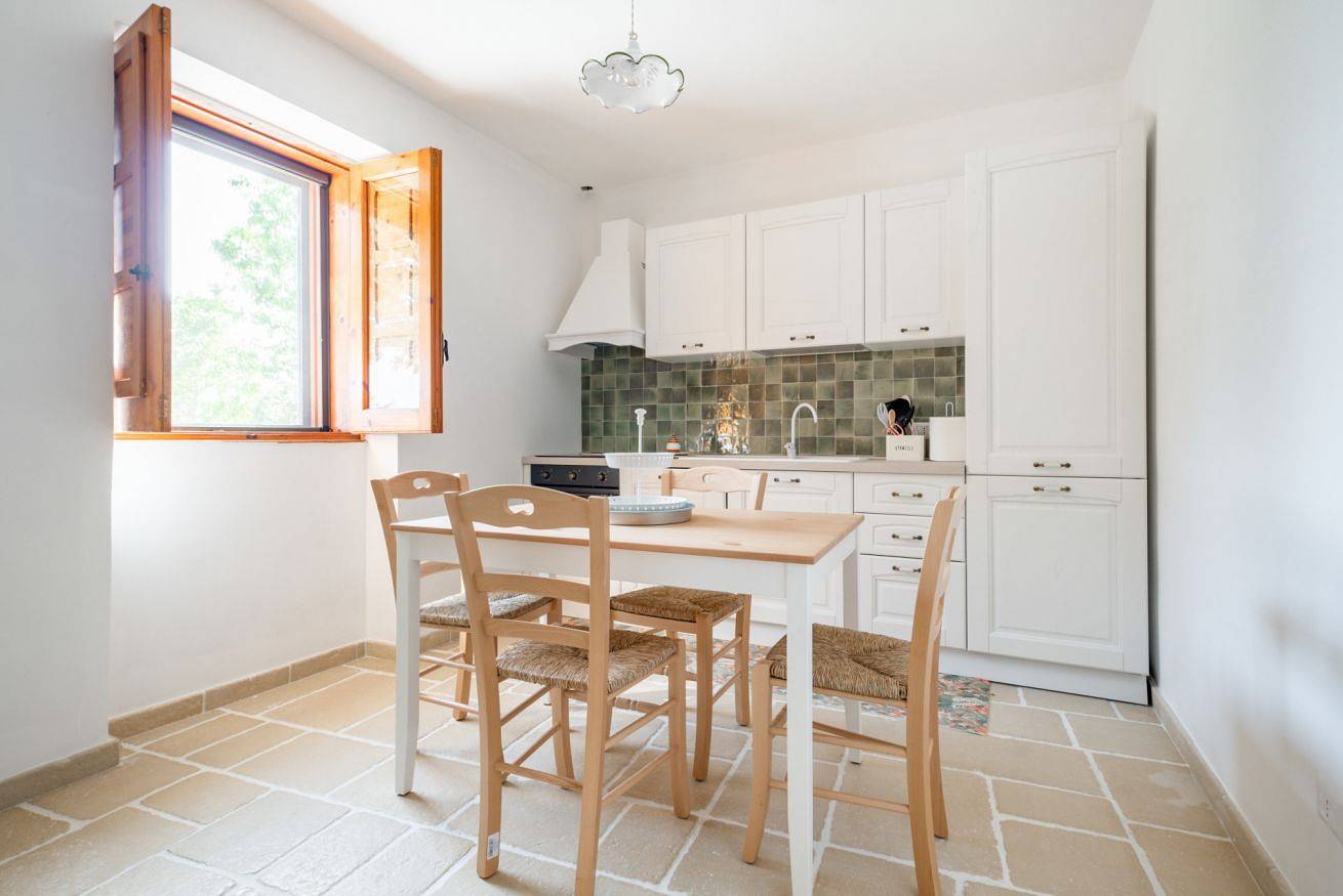 Appartement entier, Trullo Bella Vista x4 with patio and parking in Fasano, Salento