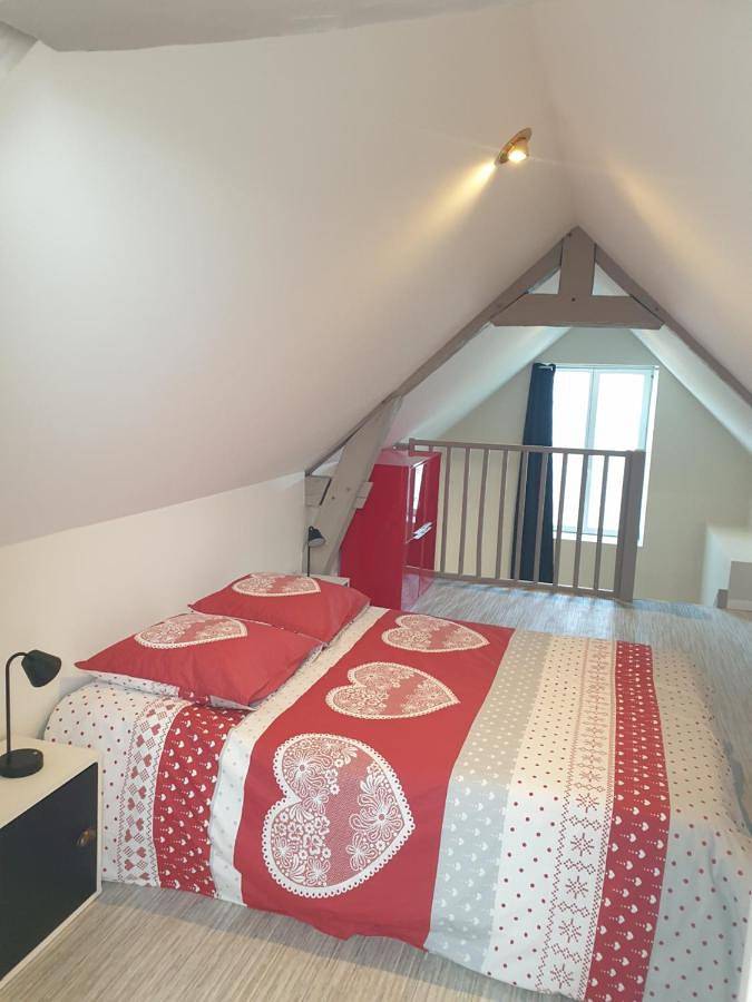 Location de vacances pour 4 personnes, avec terrasse et piscine à Parçay-les-Pins - 4