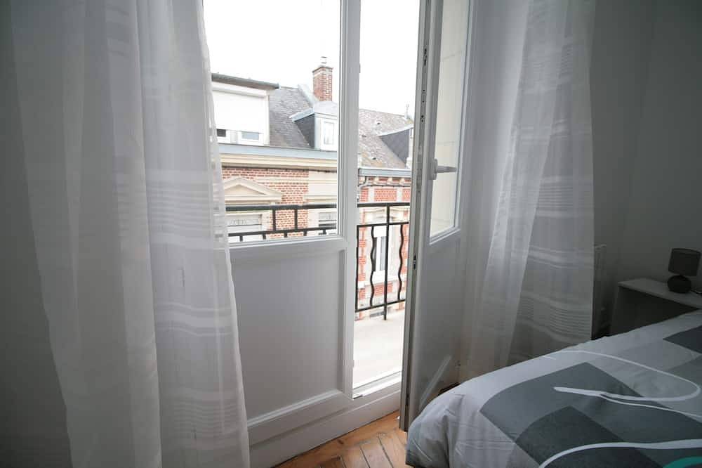 Entire apartment, All Comfort apartment for 4 people in Saint-Quentin, Aisne