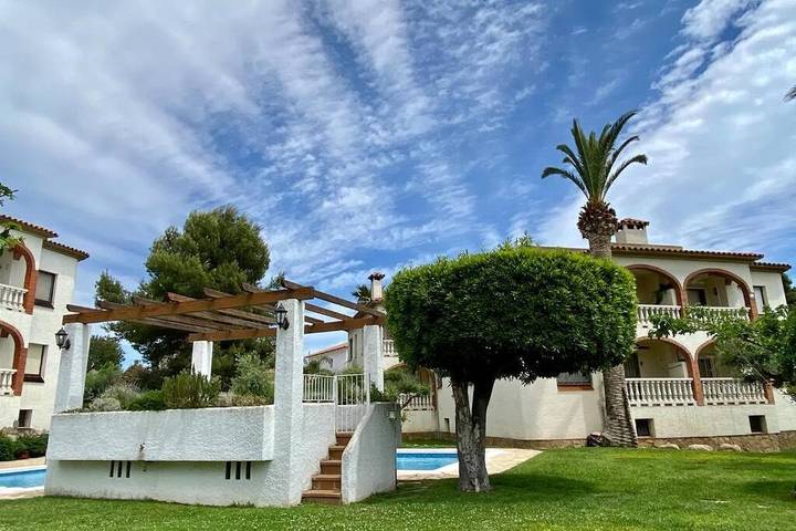 Ferienwohnung für 6 Personen, mit Pool und Ausblick sowie Garten, mit Haustier in Montroig Bahia - 2