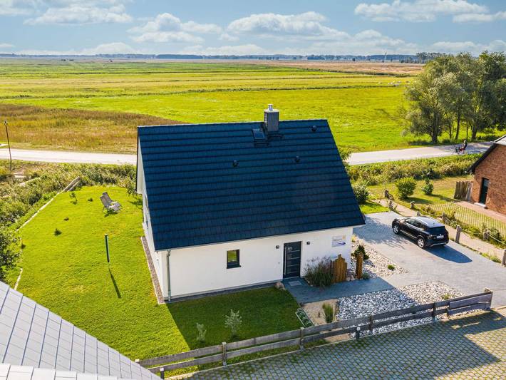 Ferienhaus für 8 Personen, mit Ausblick und Sauna sowie Balkon und Garten, kinderfreundlich in Karlshagen - 2