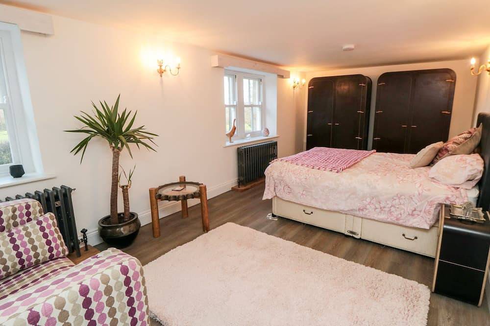 The Grange, pet friendly, with open fire in Goathland in Goathland, North York Moors National Park