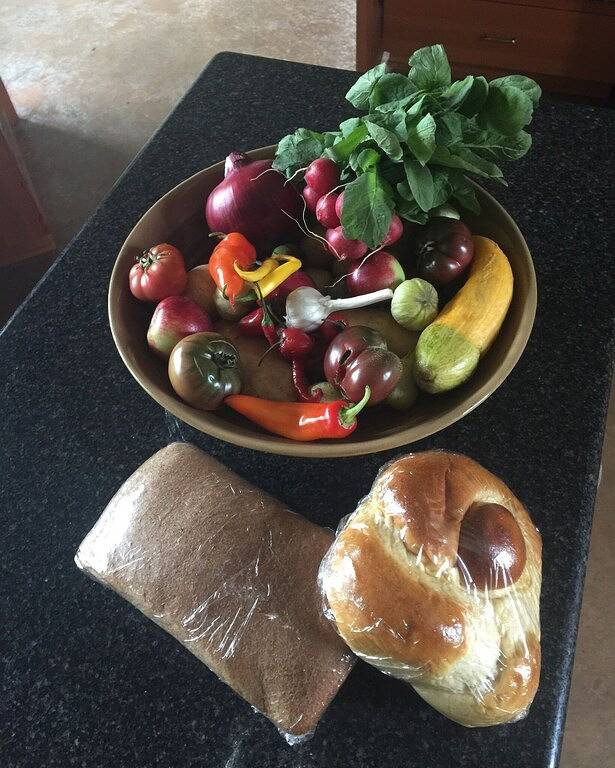 Vacation rental for 10 people, with hot tub and yard in Whidbey Island