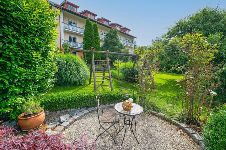 Ferienwohnung für 5 Personen, mit Balkon und Terrasse sowie Garten und Pool in Seeboden