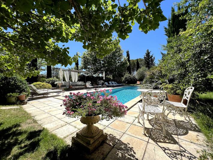 Chambre pour 2 personnes, avec balcon et jardin dans le Vaucluse