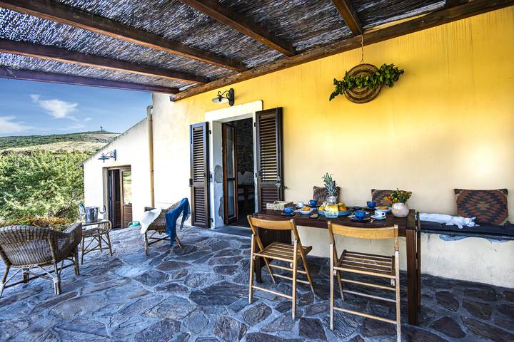 Agriturismo per 5 persone, con terrazza, con animali domestici in Sardegna Nord
