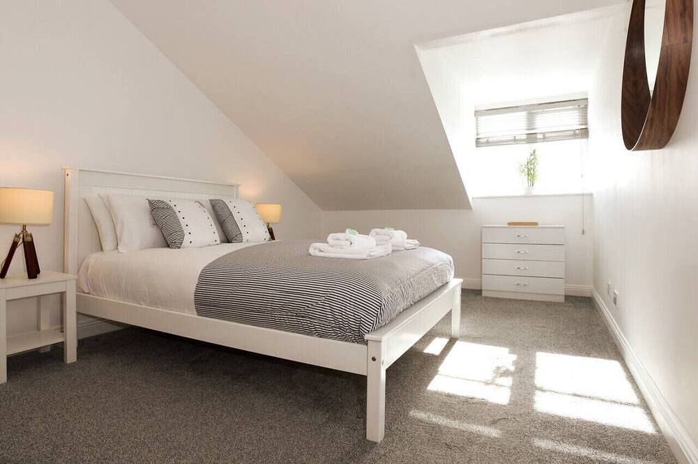 Ganze Wohnung, 2 Bedroom Beach Front Apartment with Terrace! in Southsea, Portsmouth