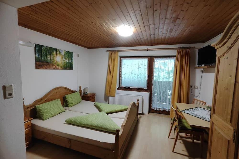Doppelzimmer, Dusche, Wc, gartenseitig - Haus Grünsbach in Münster (Tirol), Kaisergebirge