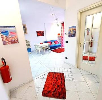 Ferienwohnung für 5 Personen, mit Garten und Ausblick sowie Pool in Savona