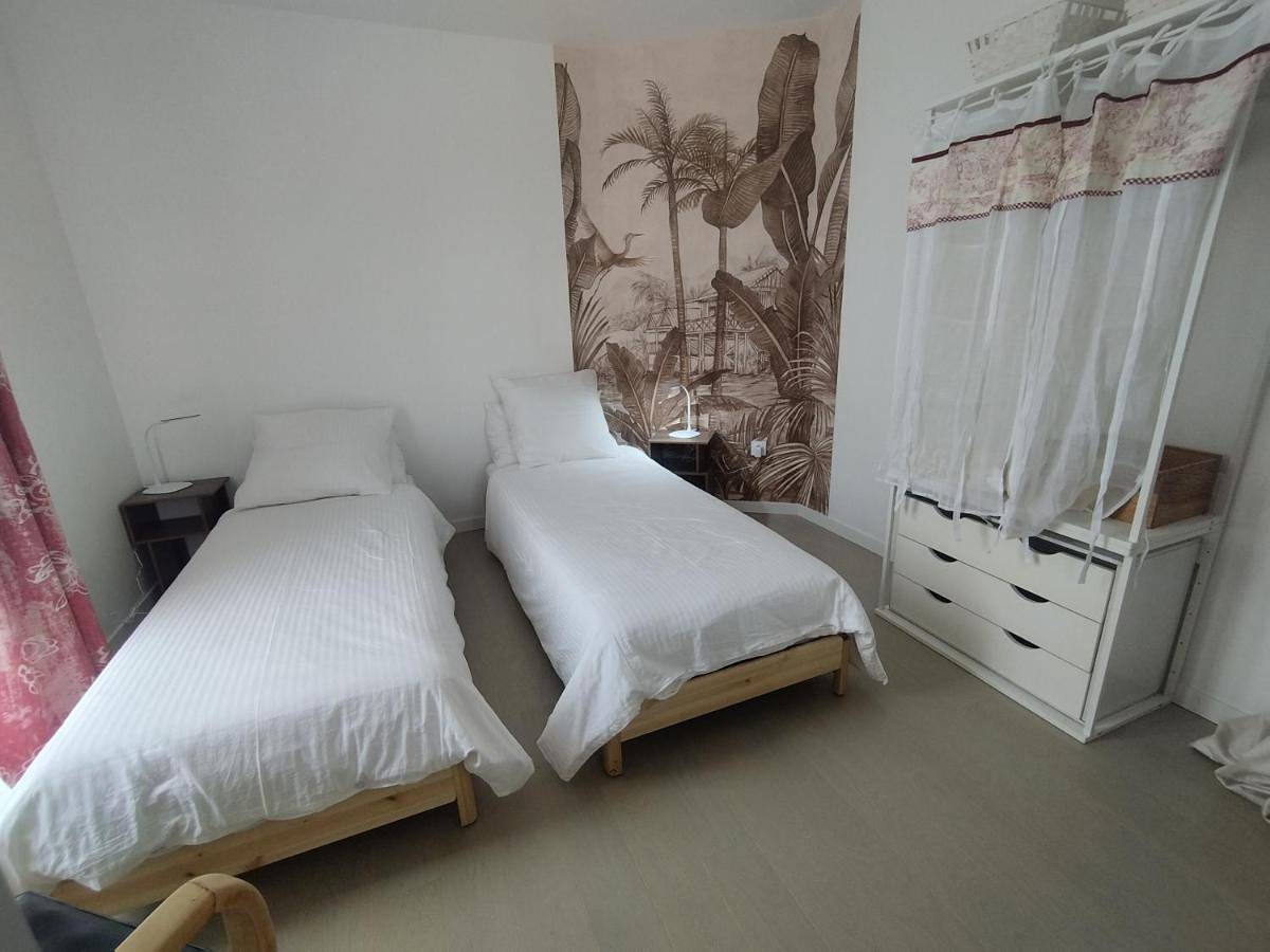 Appartement entier, Rueil-Malmaison appartement spacieux et calme in Rueil-Malmaison, Hauts-de-Seine