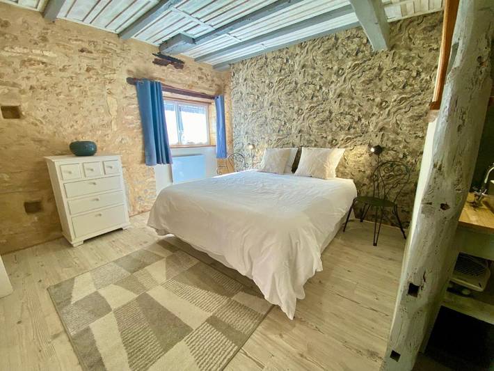 Chambre d’hôte pour 2 personnes, avec Terrasse ainsi que Jardin et Piscine