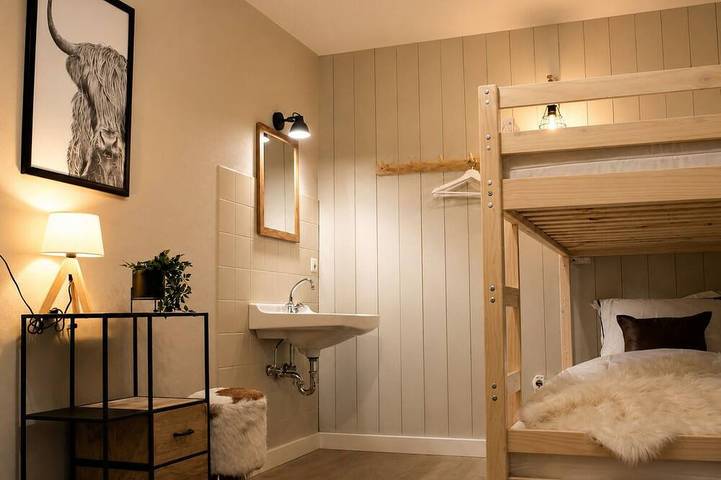 Villa Westfeld –Luxury Wellness Retreat with Private Jacuzzi for Up to 14 Guests in Westfeld, Schmallenberg