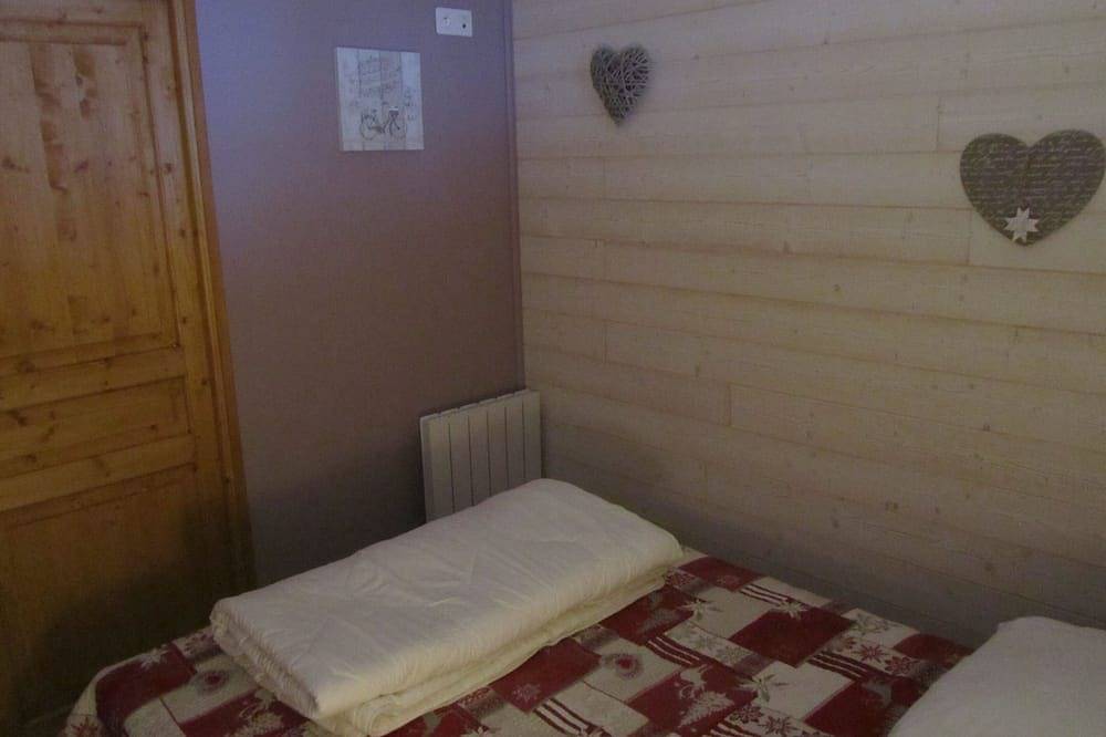 Appartement entier, Résidence au coeur du typique vieux village des Gets tout en restant au calme, in Les Gets, Les Portes du Soleil