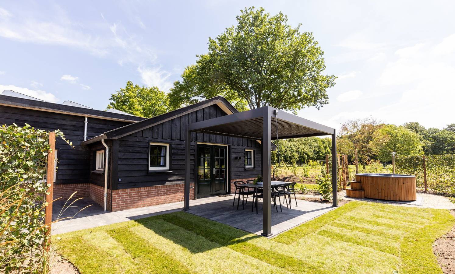 Landgoed Oud Beekdal — Valkse Hoeve mit Sauna & Hot Tub | 6 Personen in Hoge Veluwe