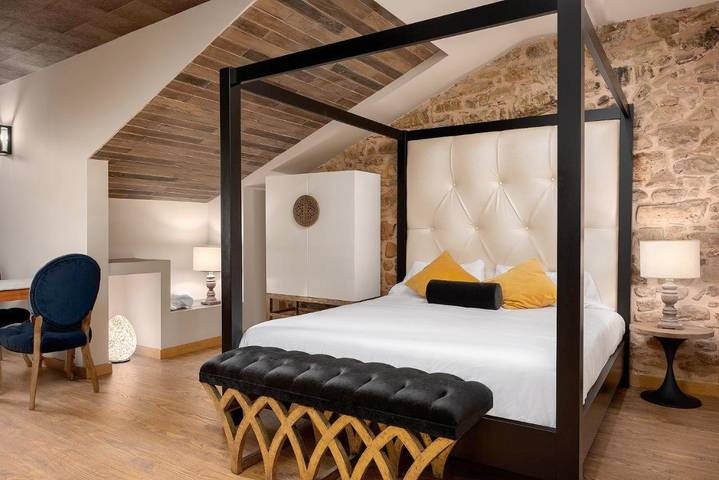 Location de vacances pour 2 personnes, avec Terrasse ainsi que Jacuzzi et Jardin à Avilés