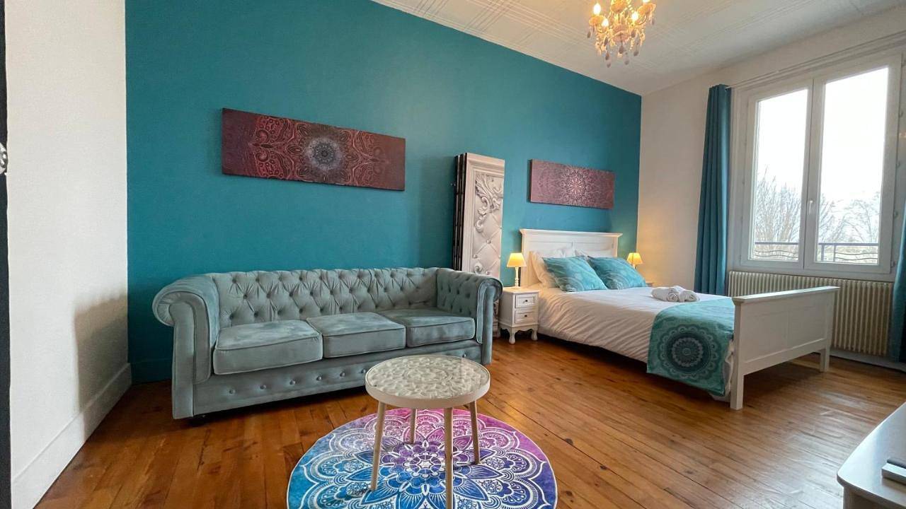 Appartement entier, Two-Bedroom Apartment in L'Isère, Isère