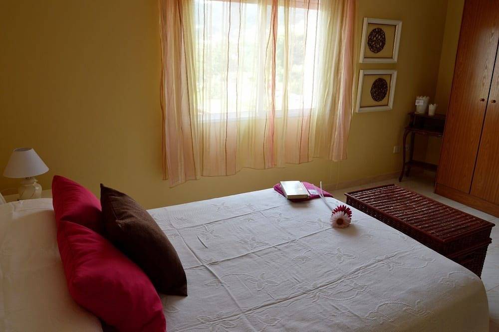 House ideal for large families, in a quiet place, 5 minutes from the beach! in Poio, Rías Baixas