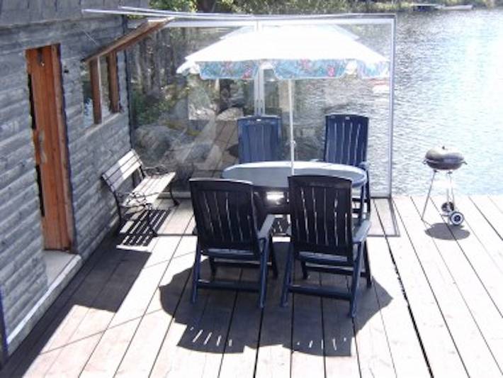 Ferienhaus für 5 Personen, mit Terrasse und Garten sowie Seeblick und Sauna - 1