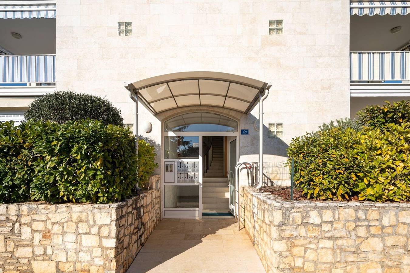 Ganze Wohnung, Apartment Crvena uvala in Zambratija, Umag und Umgebung