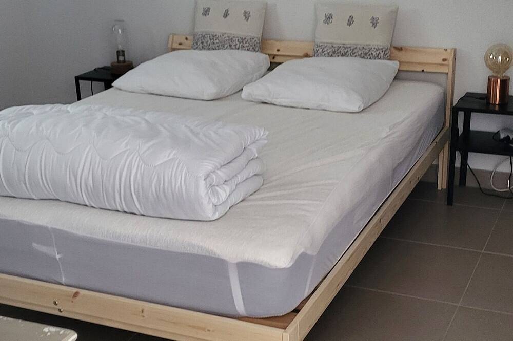 Apartamento entero, Equipped T2 apartment in Monteux, Vaucluse