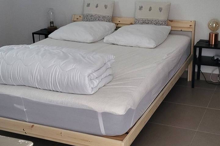 Gîte pour 4 personnes dans Lac de Monteux - 2