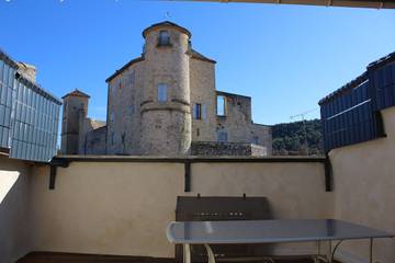 Gîte pour 4 personnes, avec terrasse à La Bastide-des-Jourdans